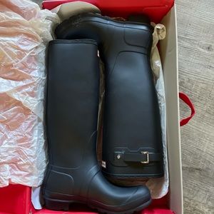 Hunter tall rain boot